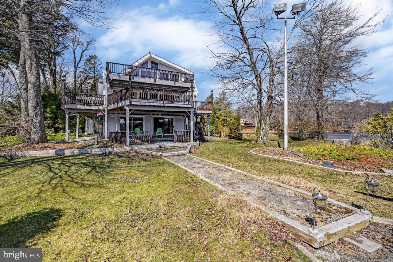 LAKE IN THE CLOUDS - Residential