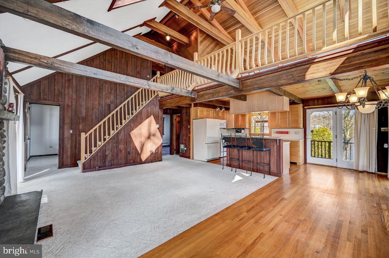 LAKE IN THE CLOUDS - Residential