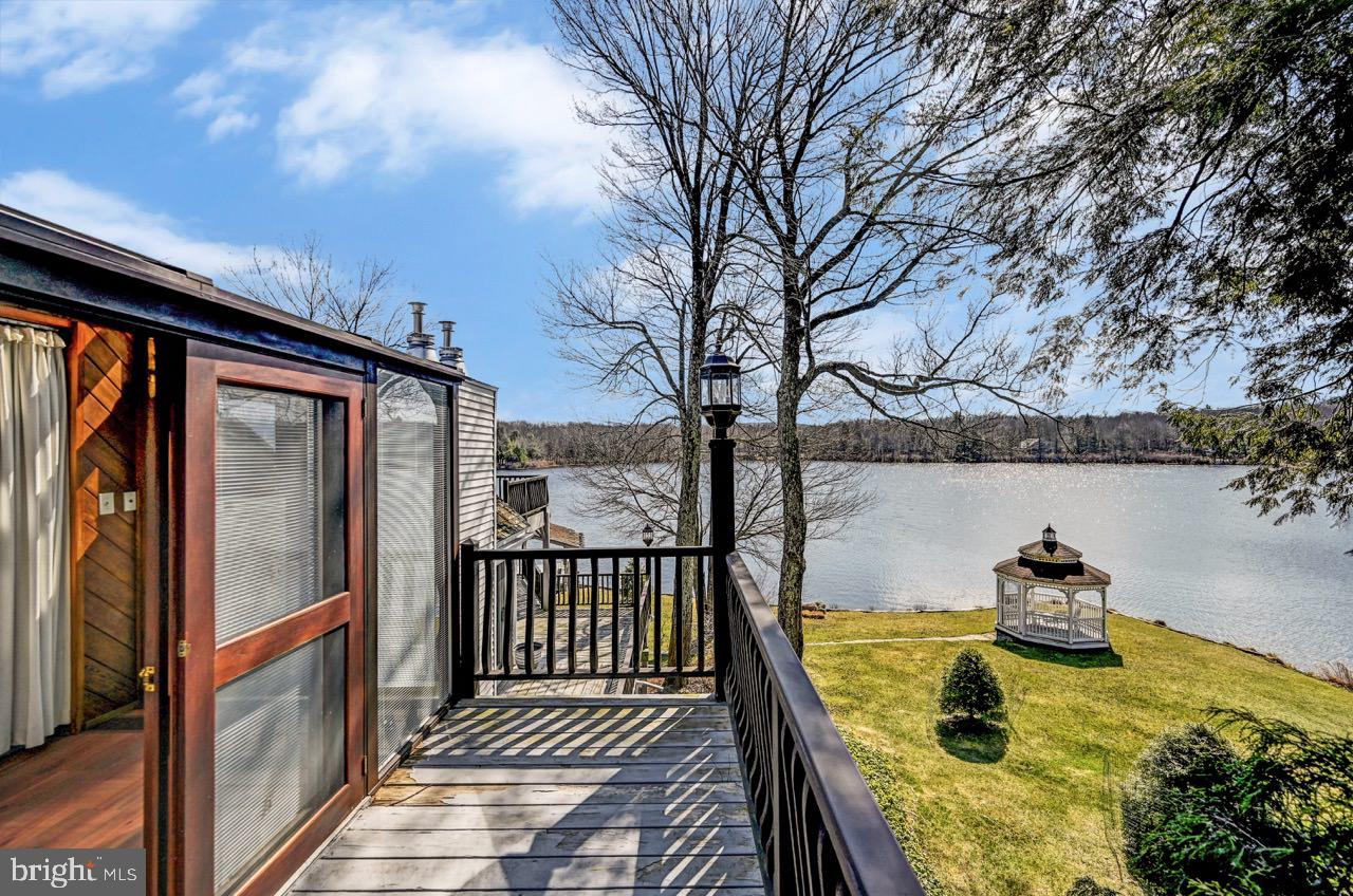 LAKE IN THE CLOUDS - Residential