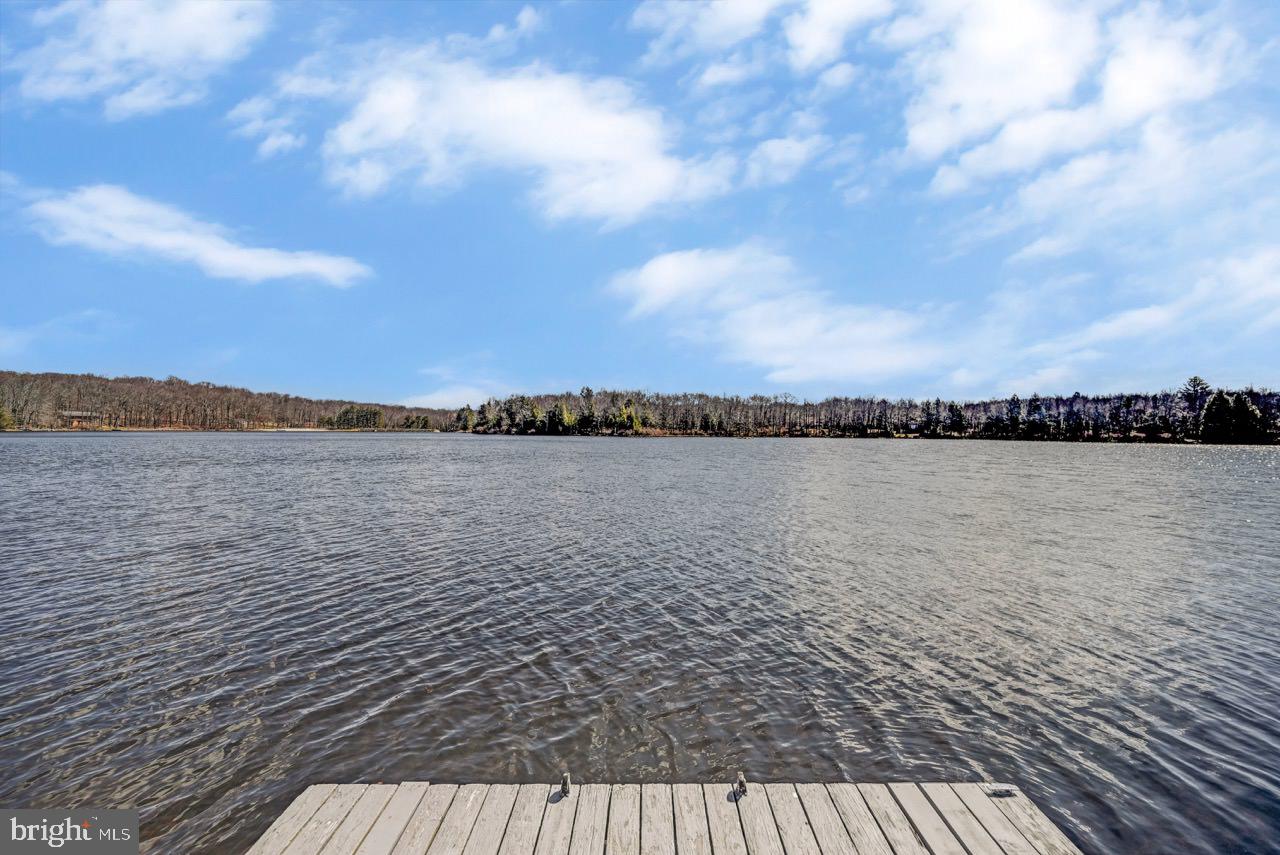LAKE IN THE CLOUDS - Residential