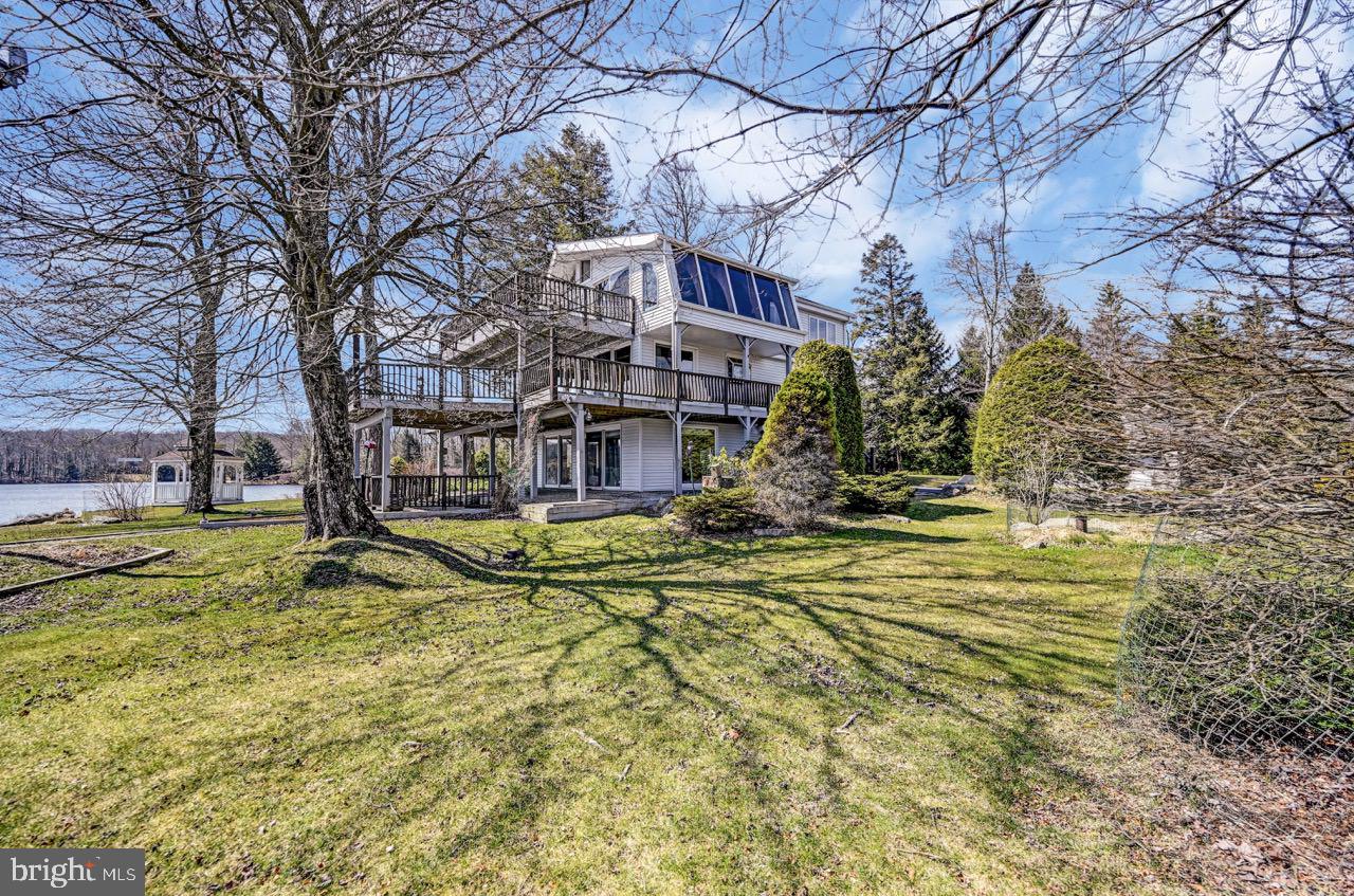 LAKE IN THE CLOUDS - Residential