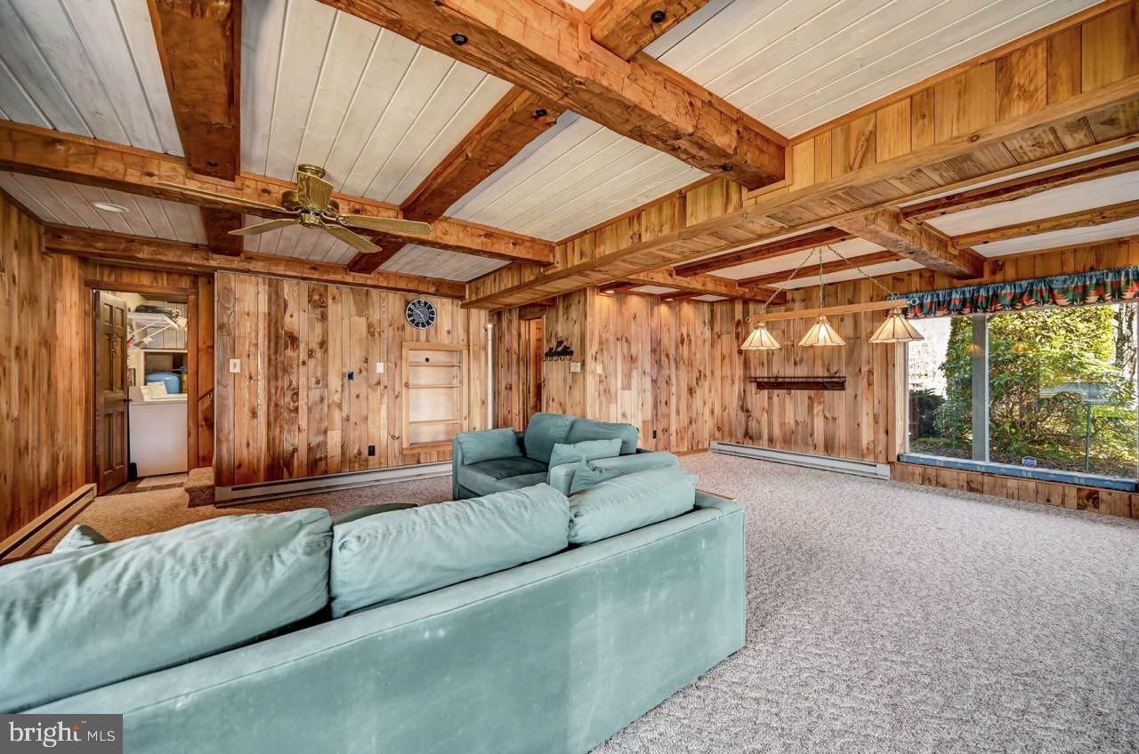 LAKE IN THE CLOUDS - Residential