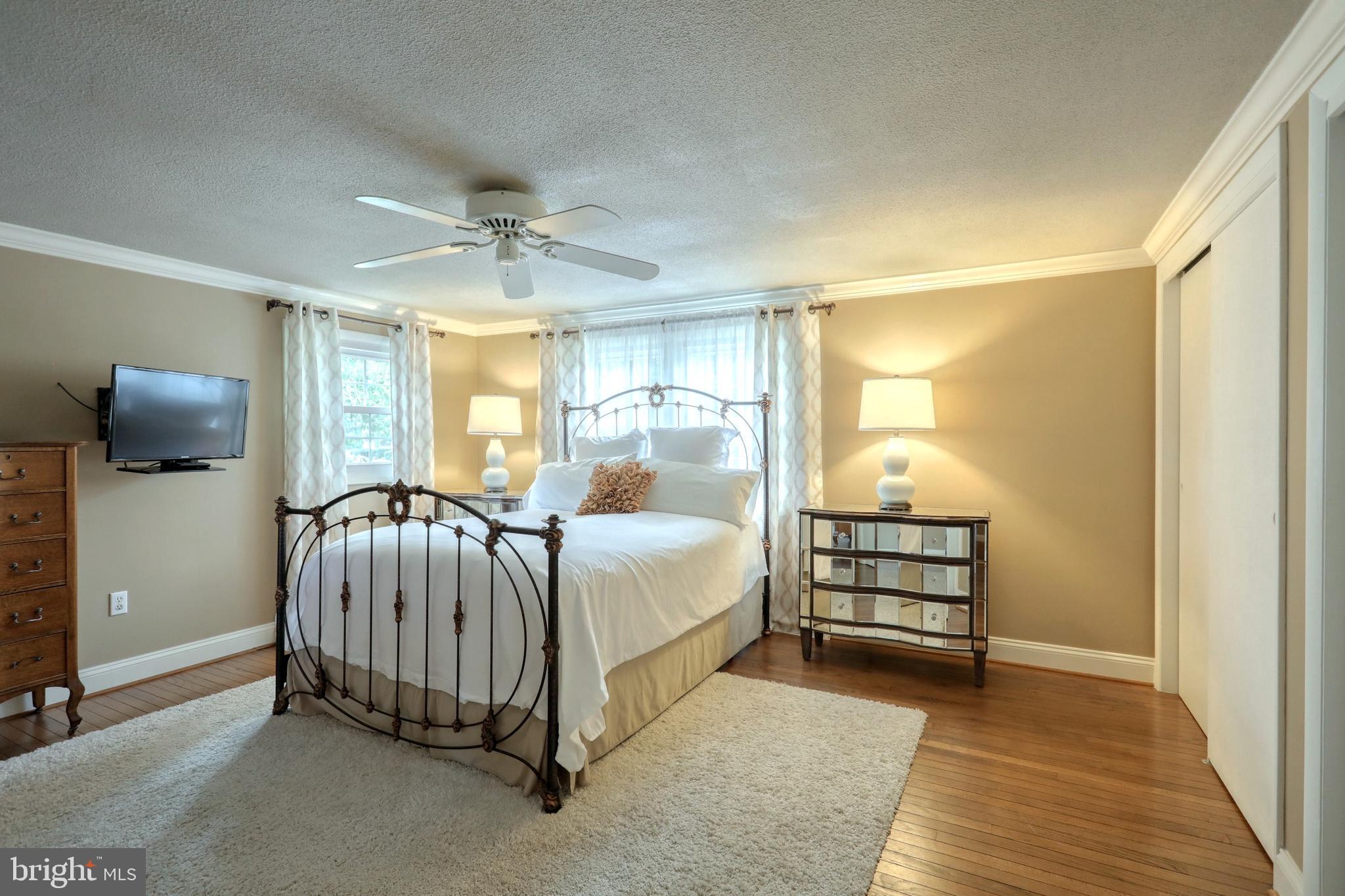 COLONIAL HEIGHTS - Residential