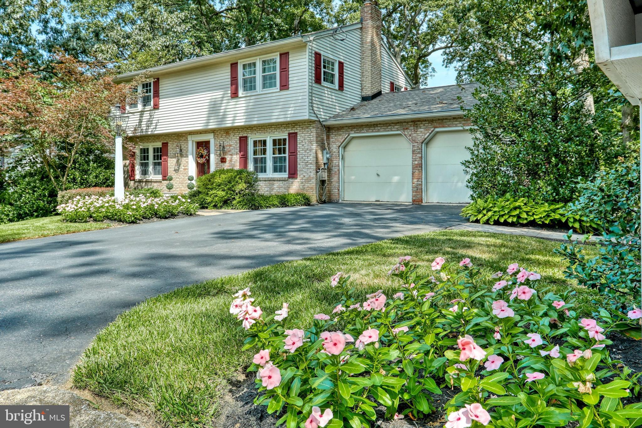 COLONIAL HEIGHTS - Residential