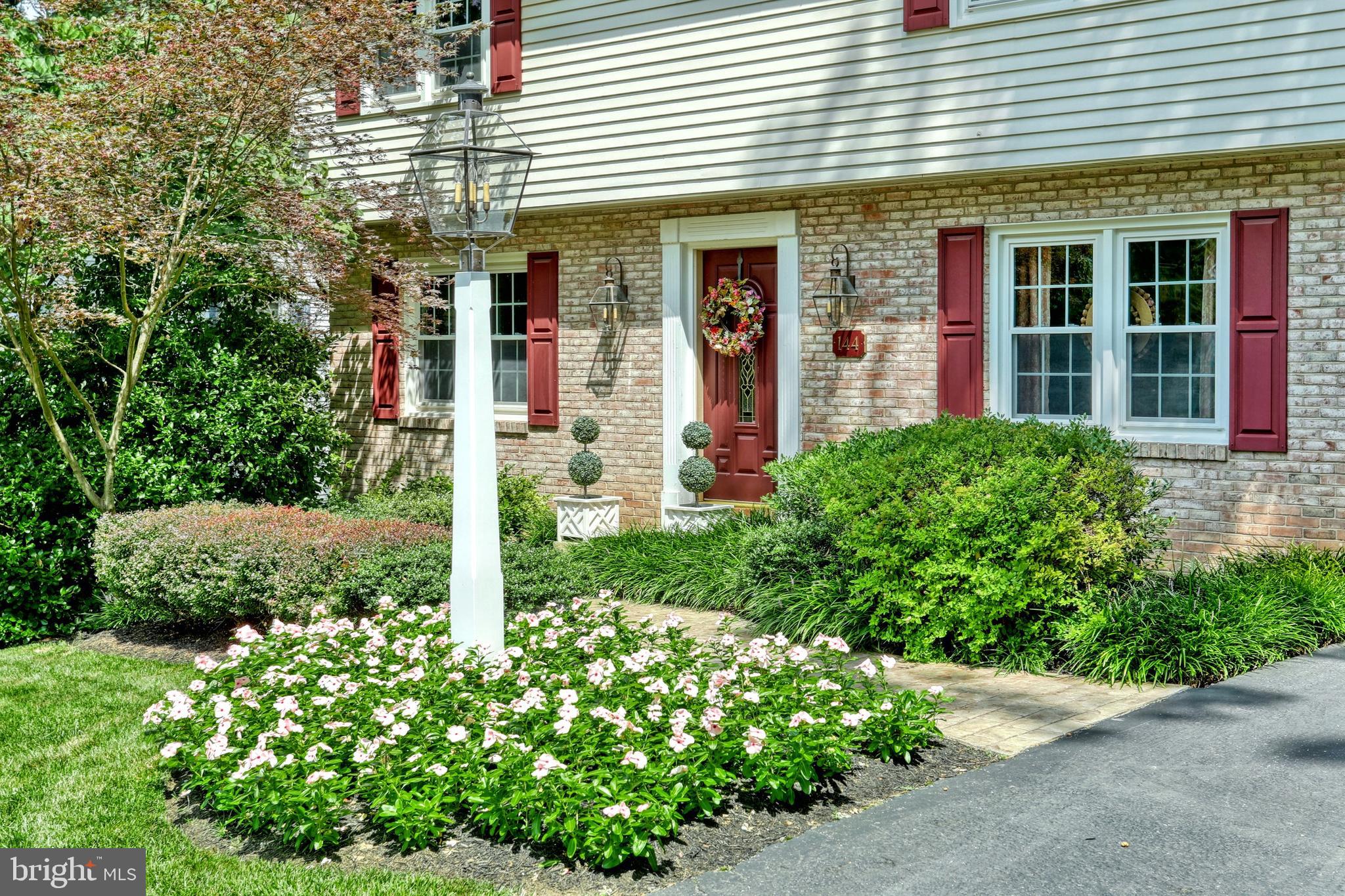 COLONIAL HEIGHTS - Residential