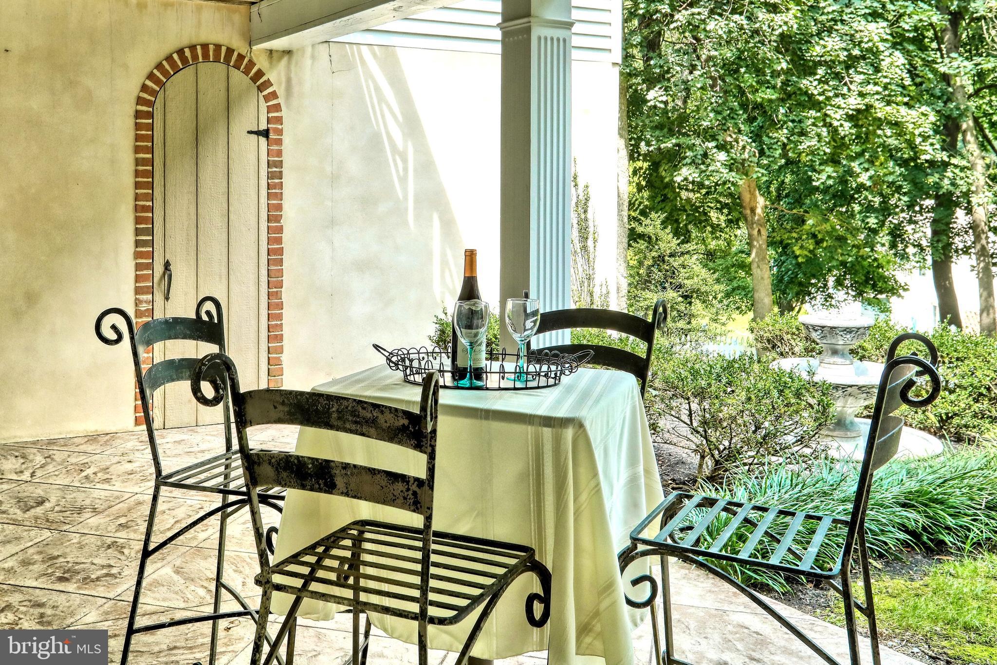 COLONIAL HEIGHTS - Residential
