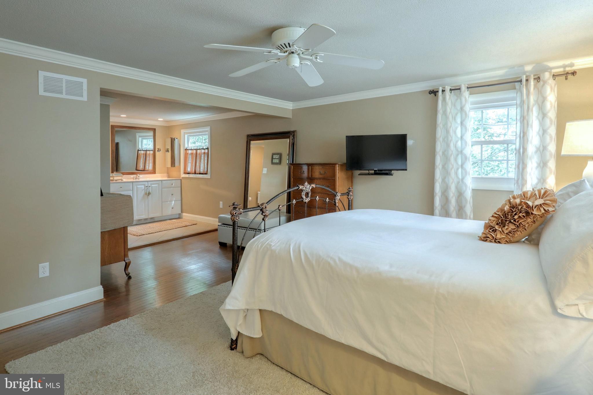 COLONIAL HEIGHTS - Residential