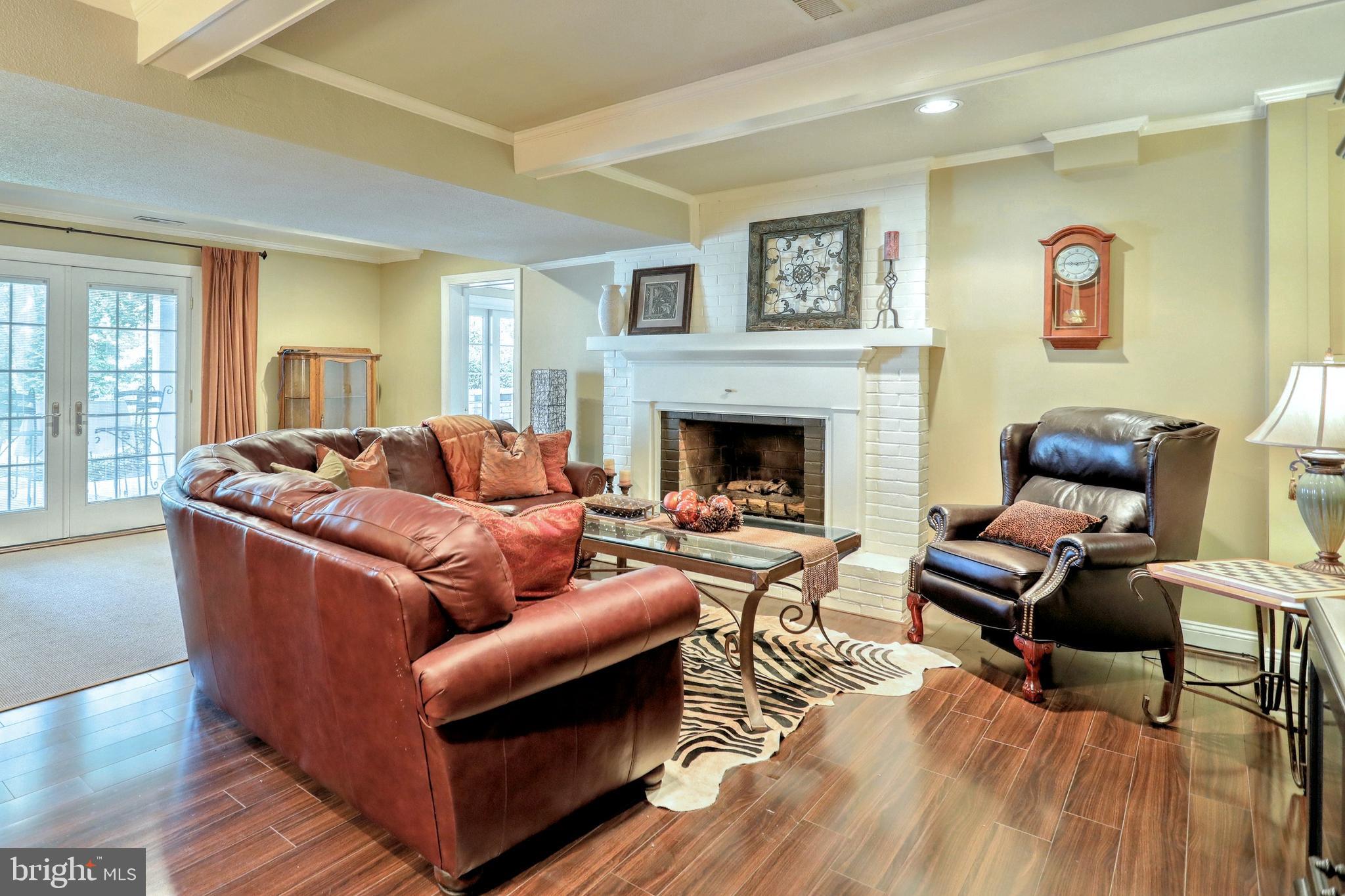 COLONIAL HEIGHTS - Residential