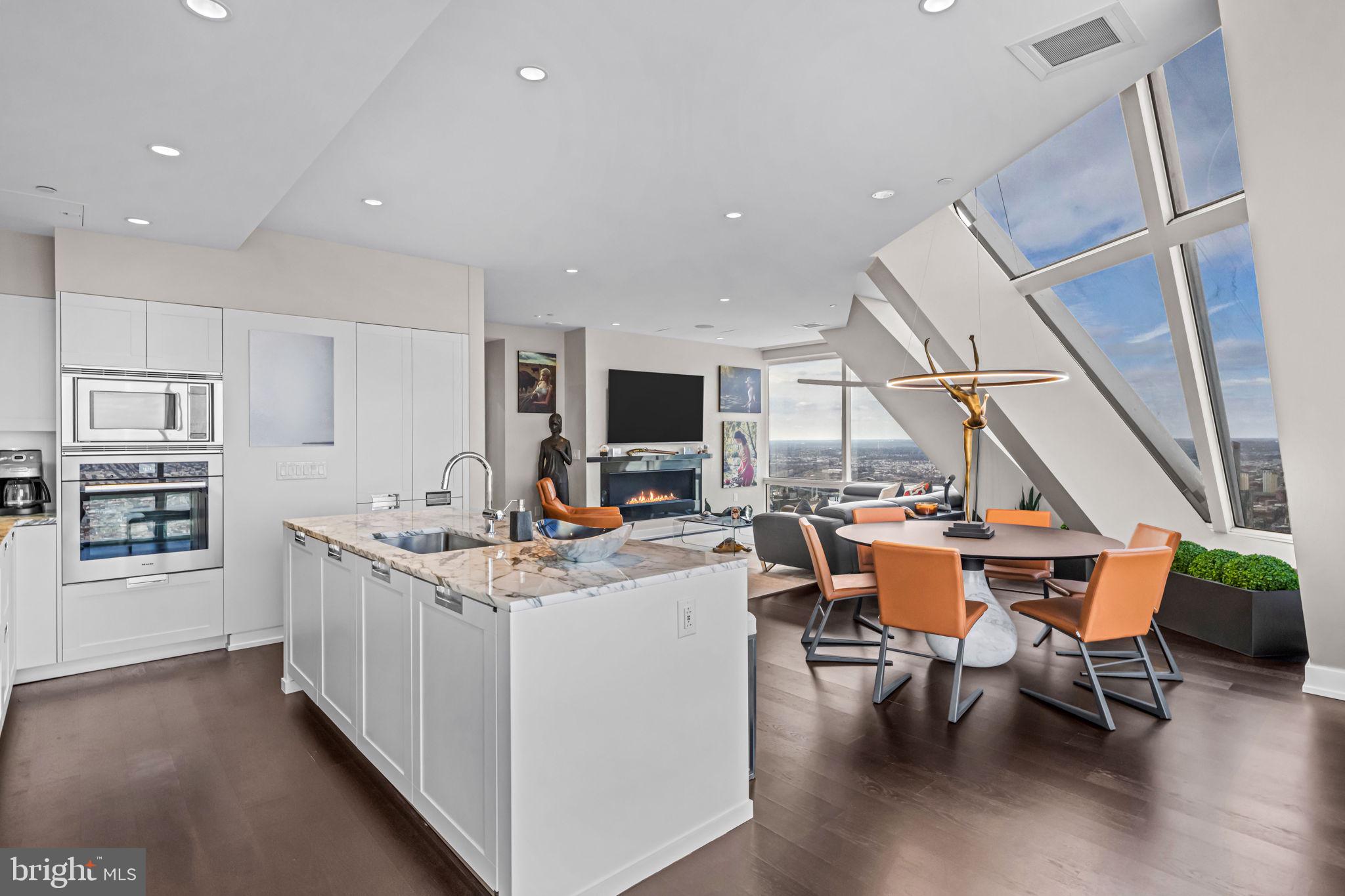 CENTER CITY - Residential