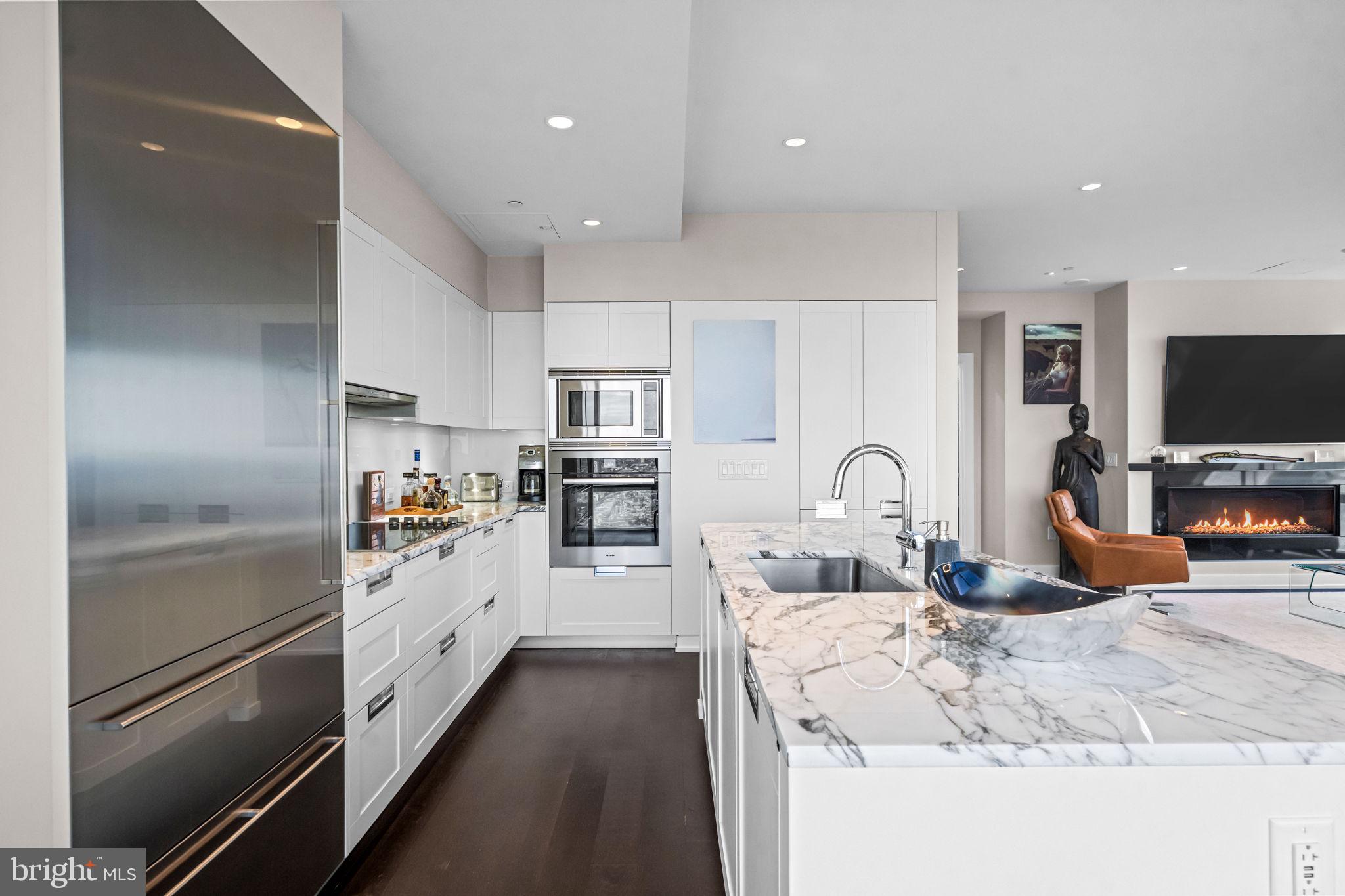 CENTER CITY - Residential