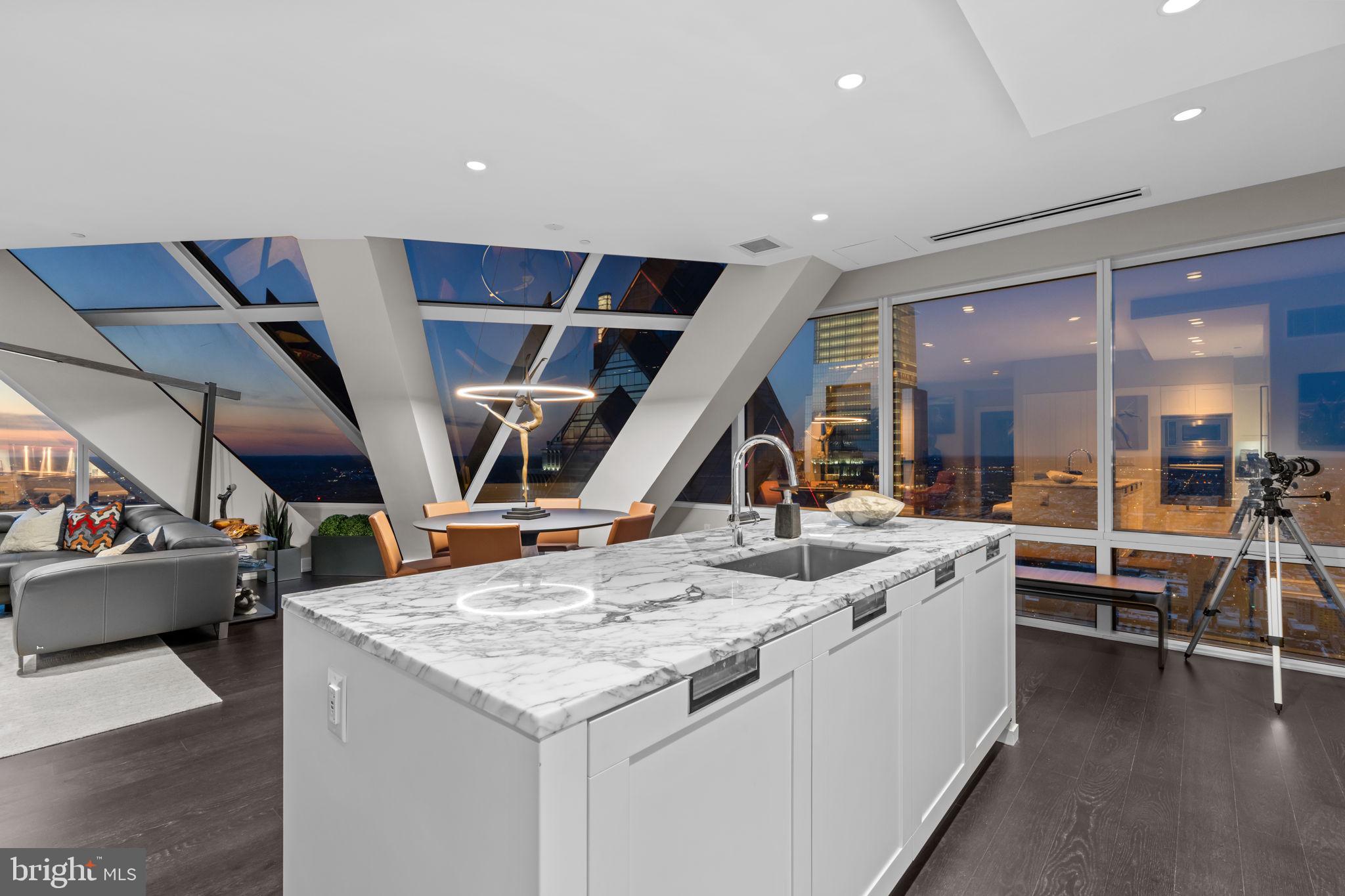 CENTER CITY - Residential