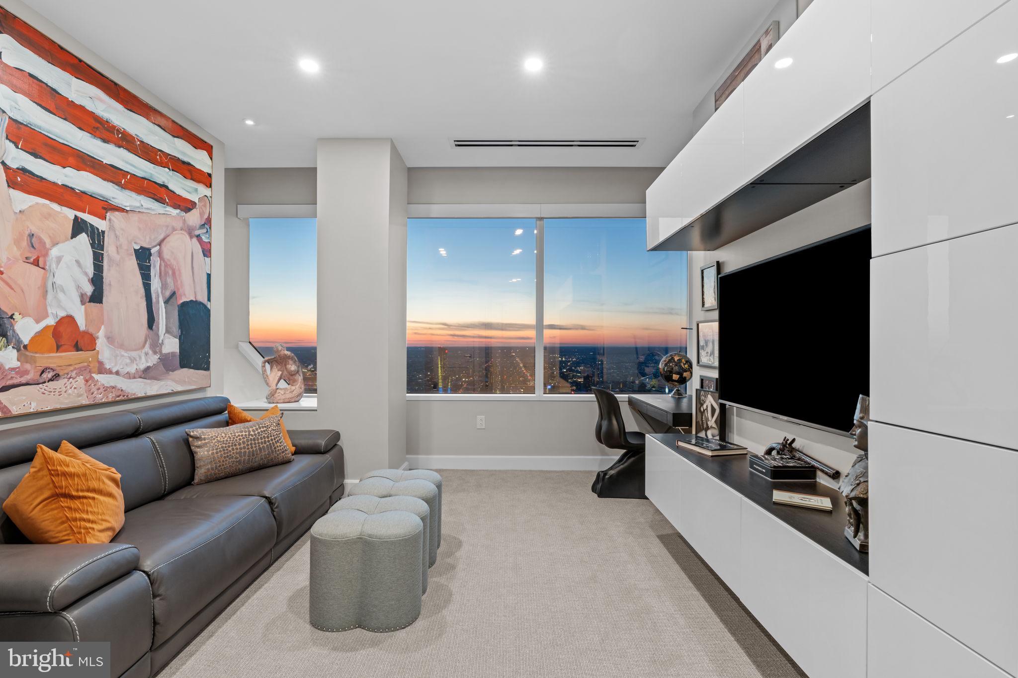 CENTER CITY - Residential