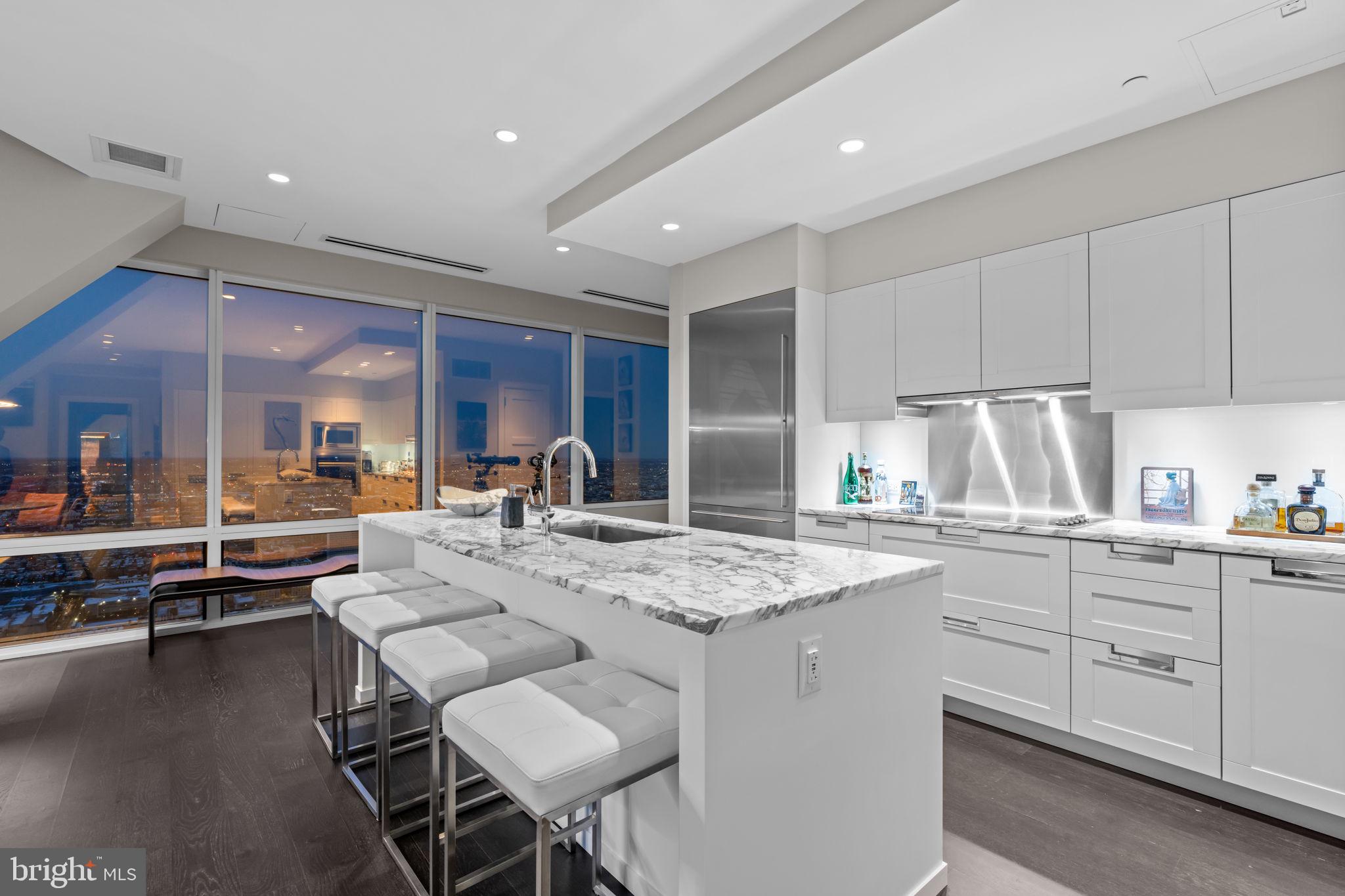 CENTER CITY - Residential