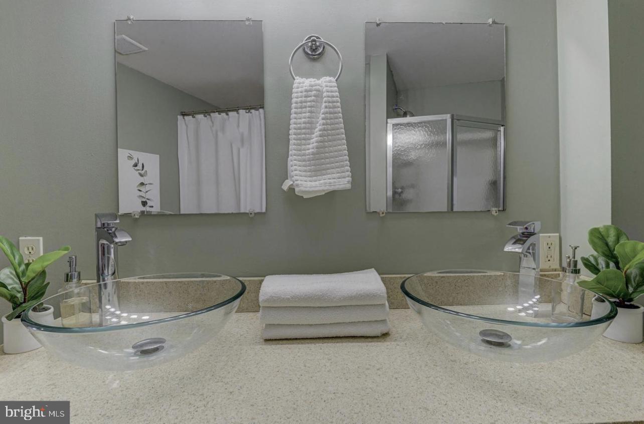 MOUNT CLARE - Residential Lease