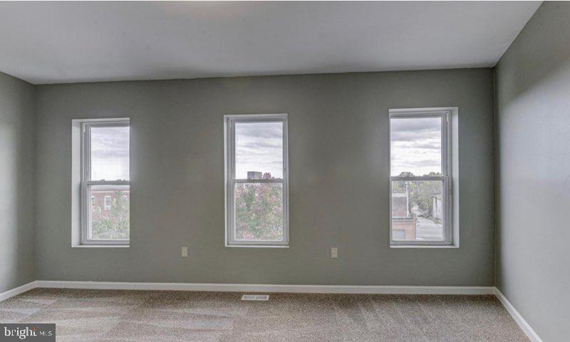 MOUNT CLARE - Residential Lease