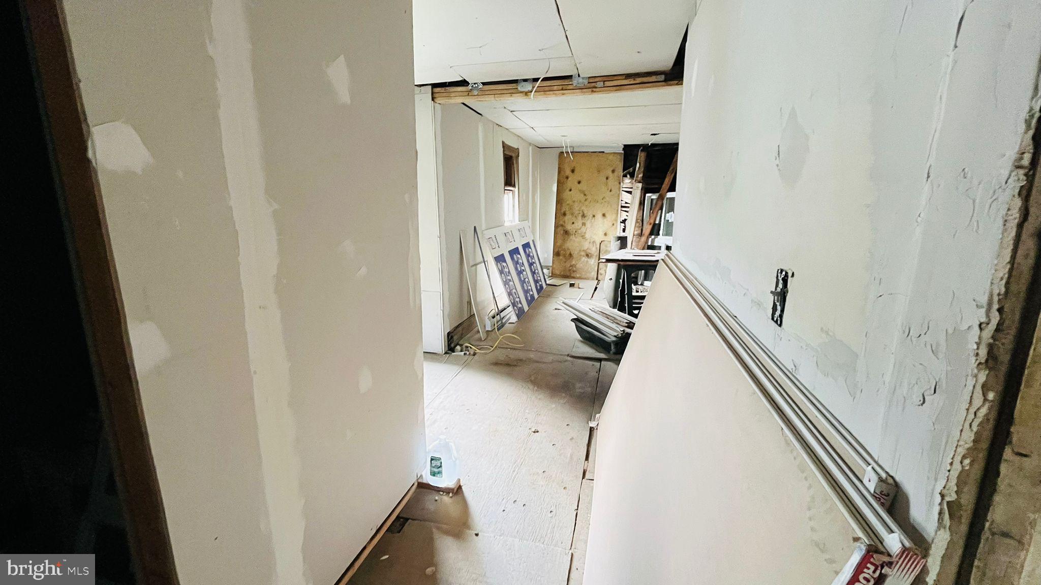34 N 3RD STREET