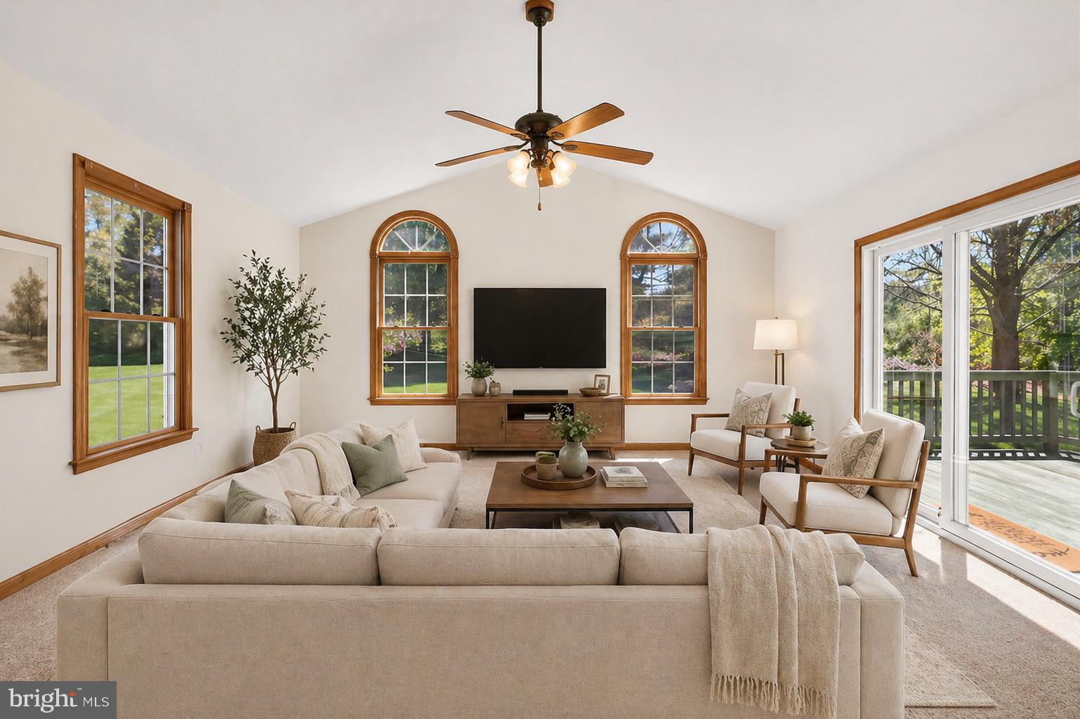 GREEN MANOR FARMS - Residential