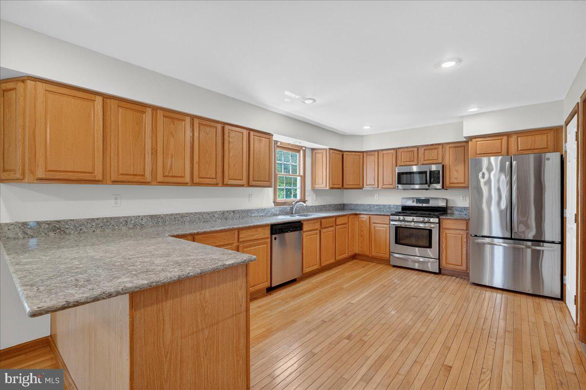 GREEN MANOR FARMS - Residential