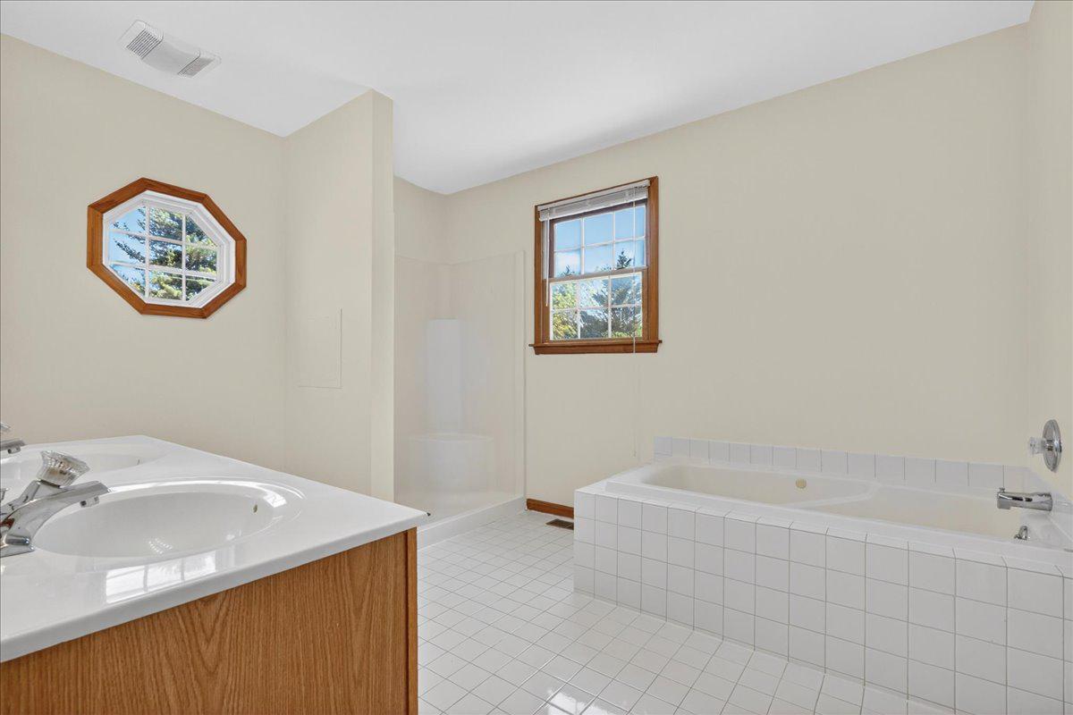 GREEN MANOR FARMS - Residential