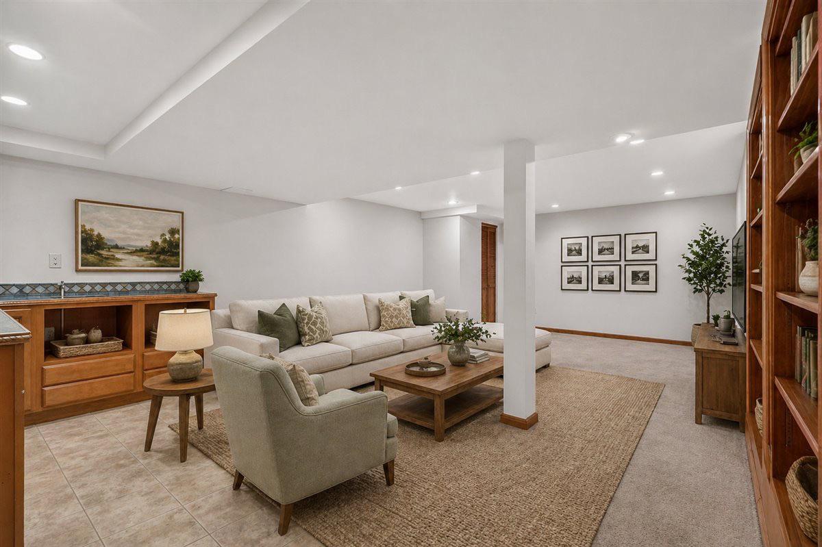 GREEN MANOR FARMS - Residential