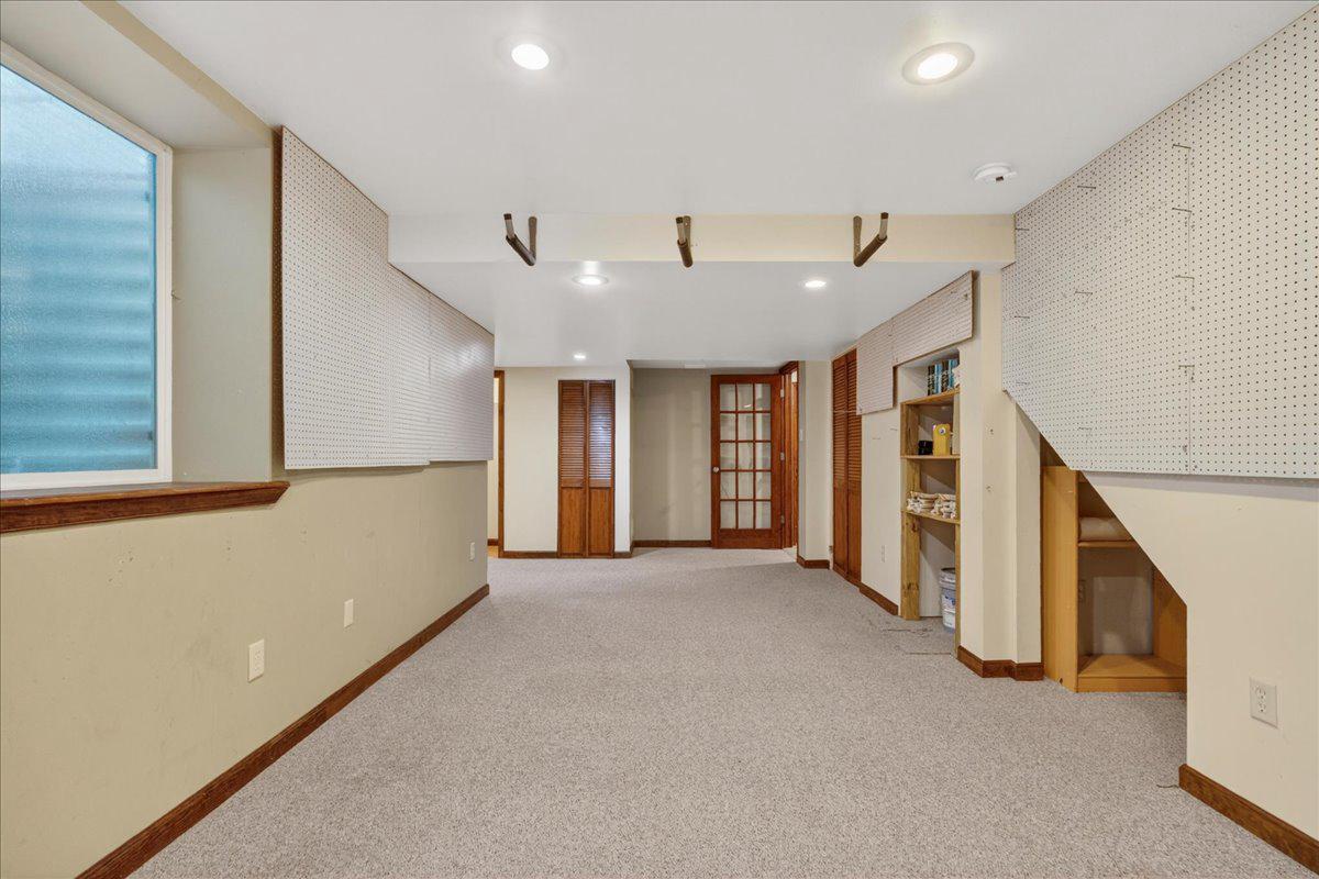 GREEN MANOR FARMS - Residential