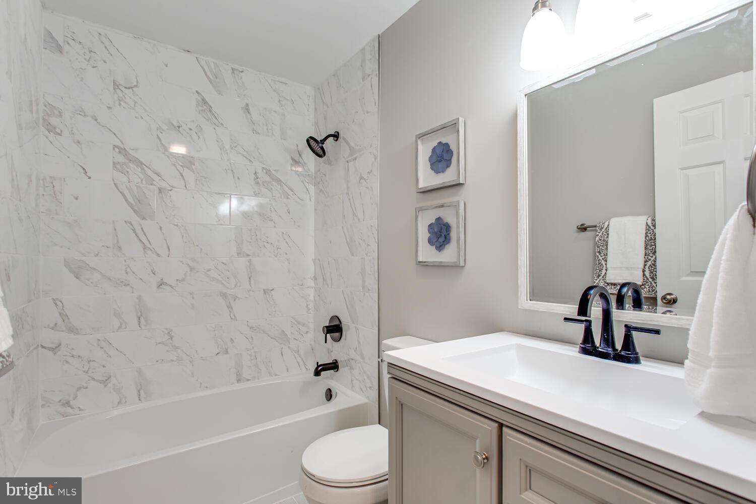 SIMMS LANDING - Residential