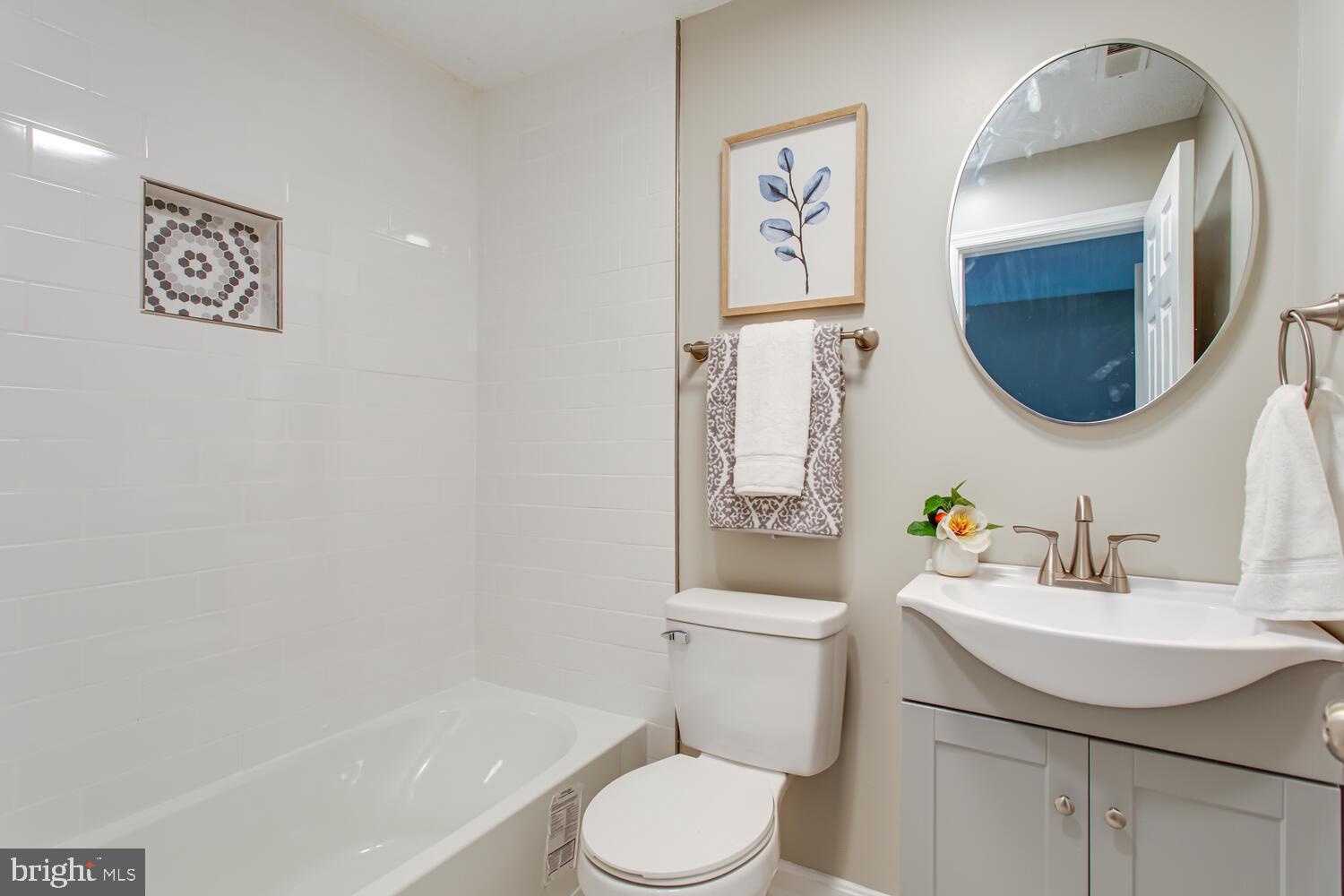 SIMMS LANDING - Residential