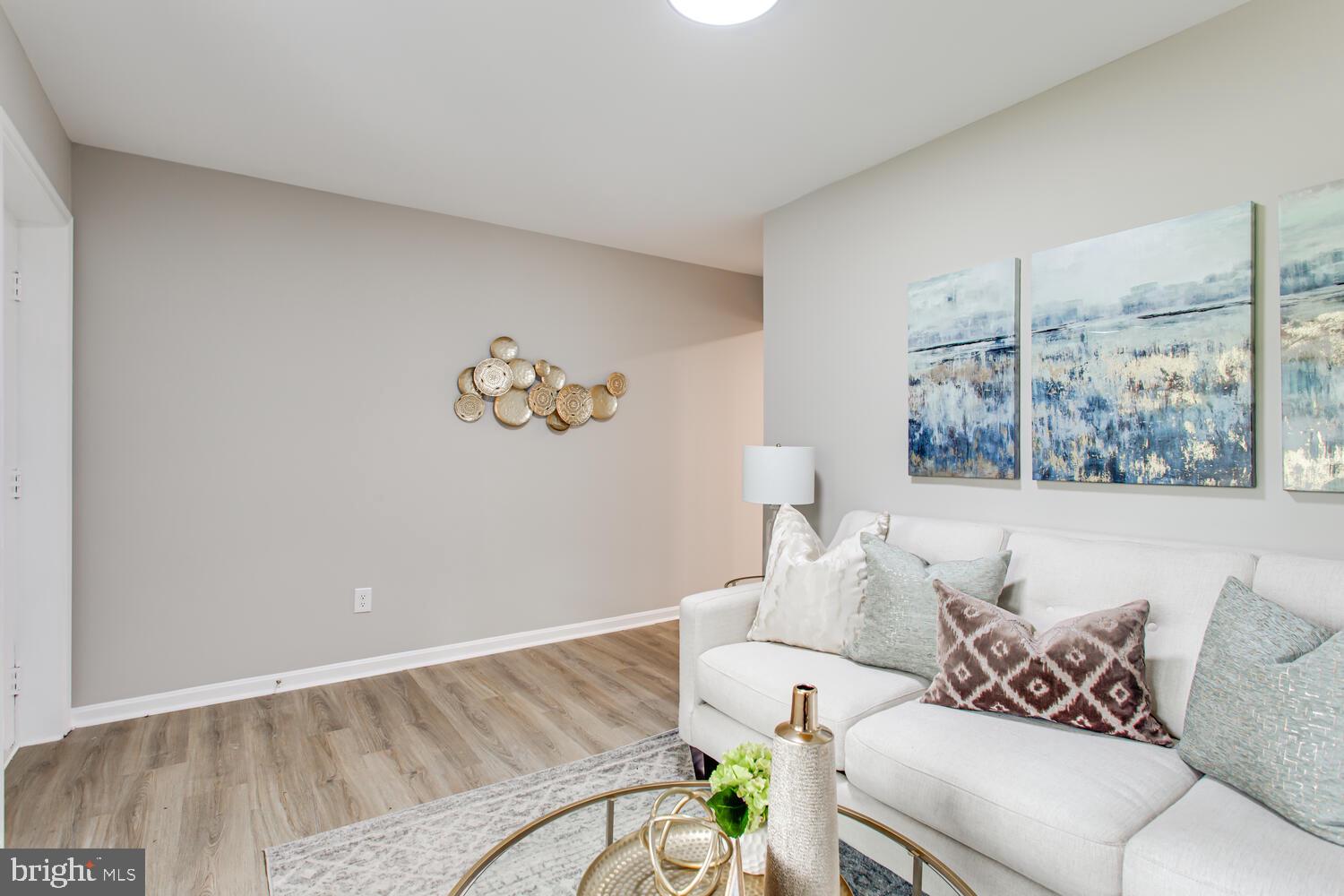 SIMMS LANDING - Residential