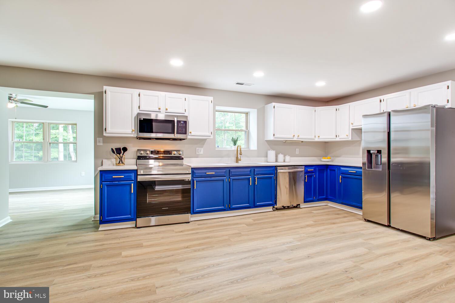 SIMMS LANDING - Residential