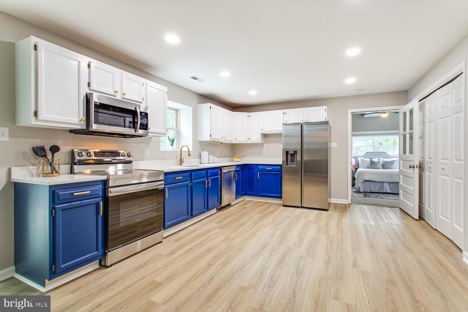 SIMMS LANDING - Residential