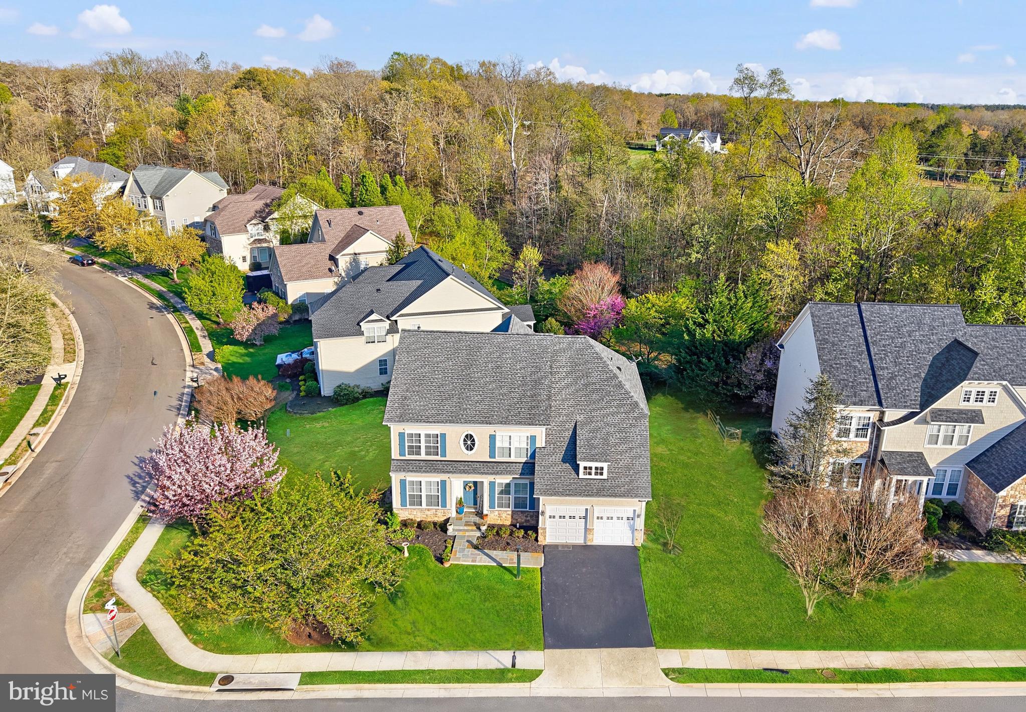 7153 COMRIE COURT