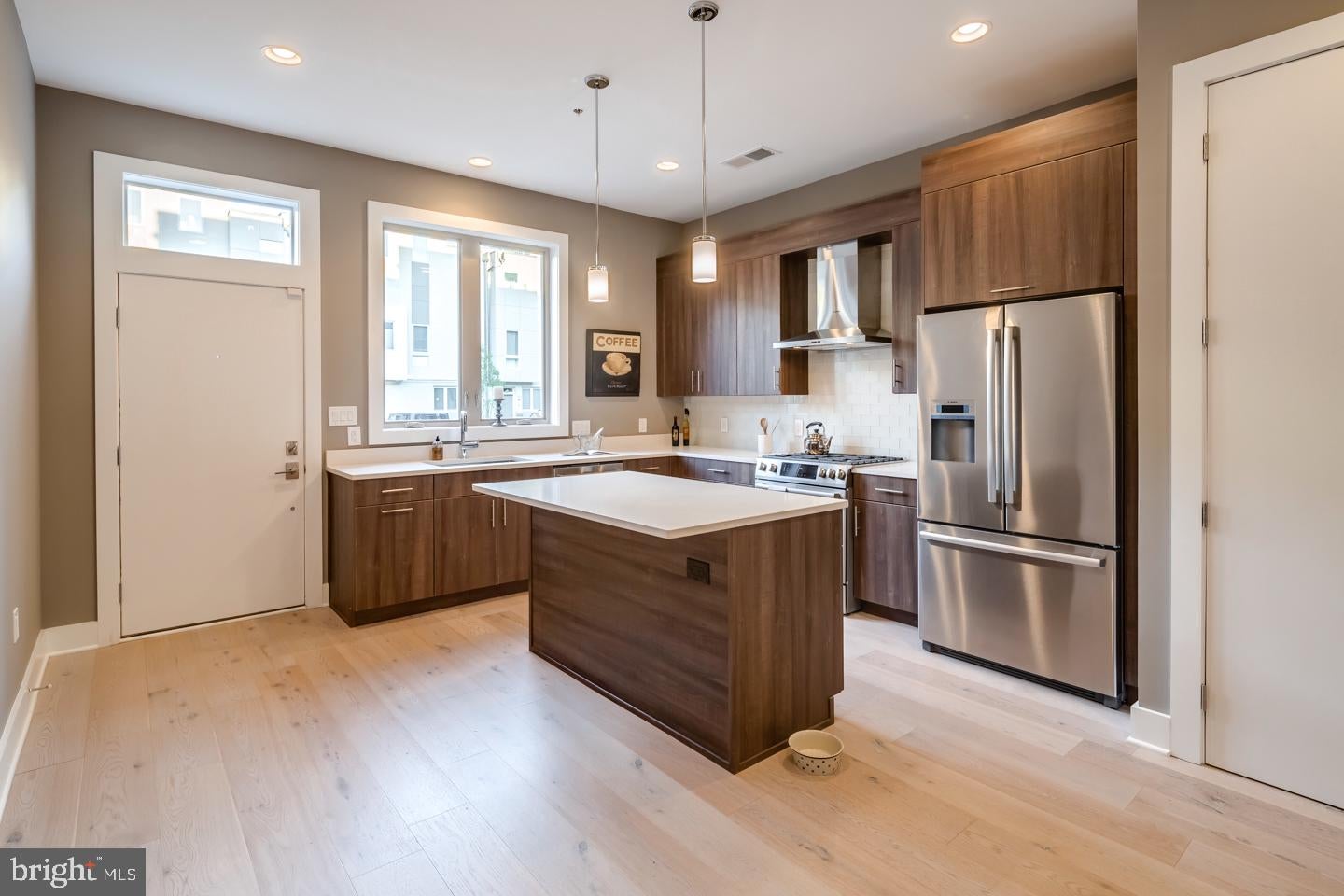 740 S CHRIS COLUMBUS BOULEVARD 70