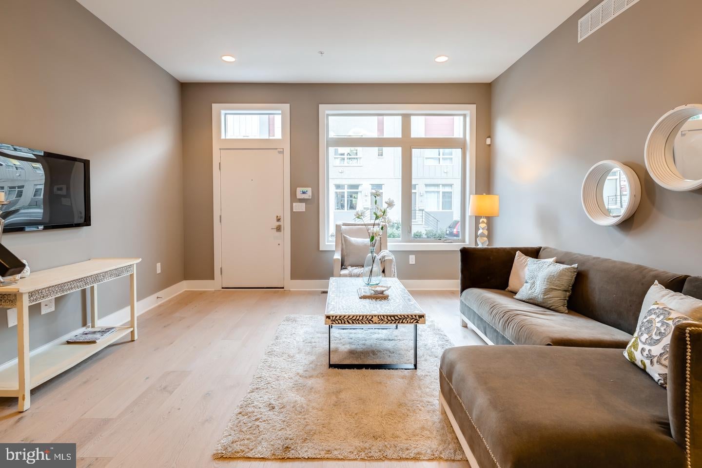 740 S CHRIS COLUMBUS BOULEVARD 70