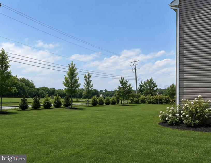 73 KINGSBERRY LANE