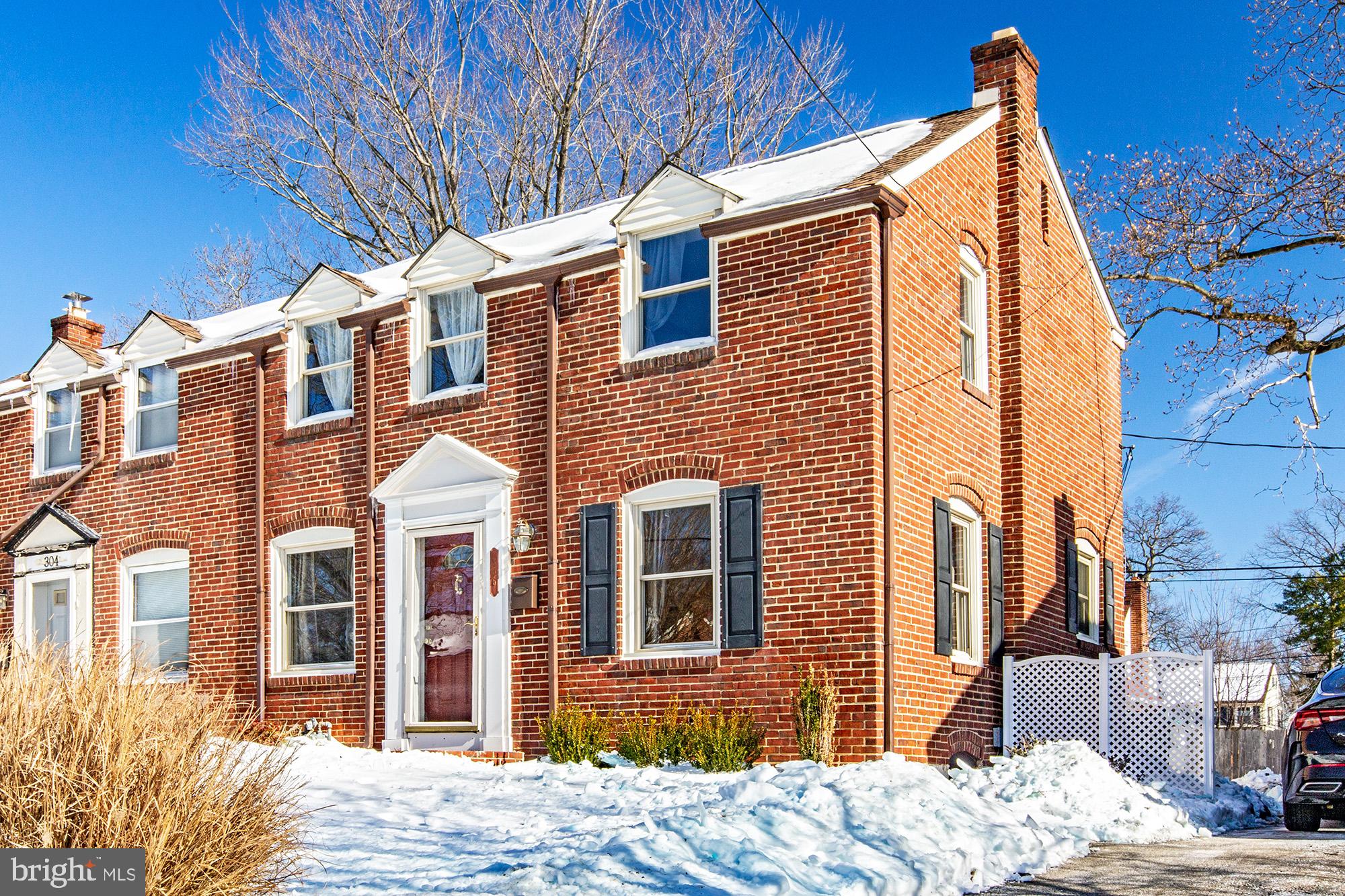 LANCASTER VILLAGE - Residential