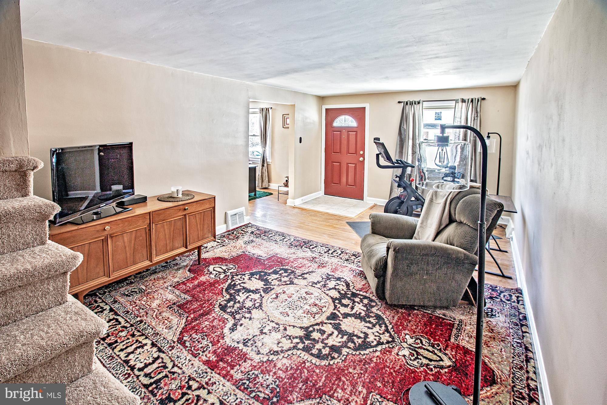 LANCASTER VILLAGE - Residential