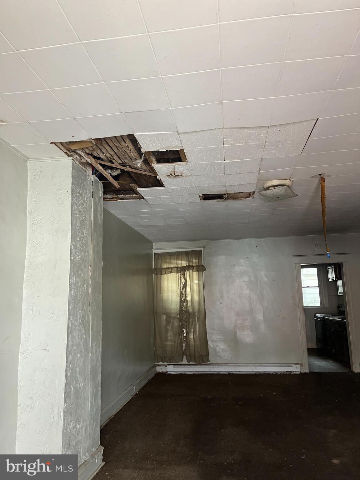 2247 E CAMBRIA STREET