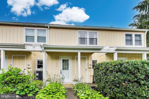 Townhouse For Rent - 11914 Filly Lane<br/> NORTH POTOMAC, MD 20878
