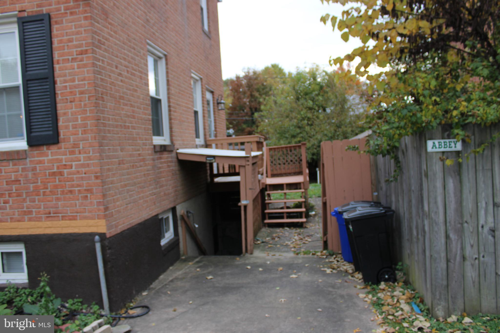 LAURELDALE - Residential