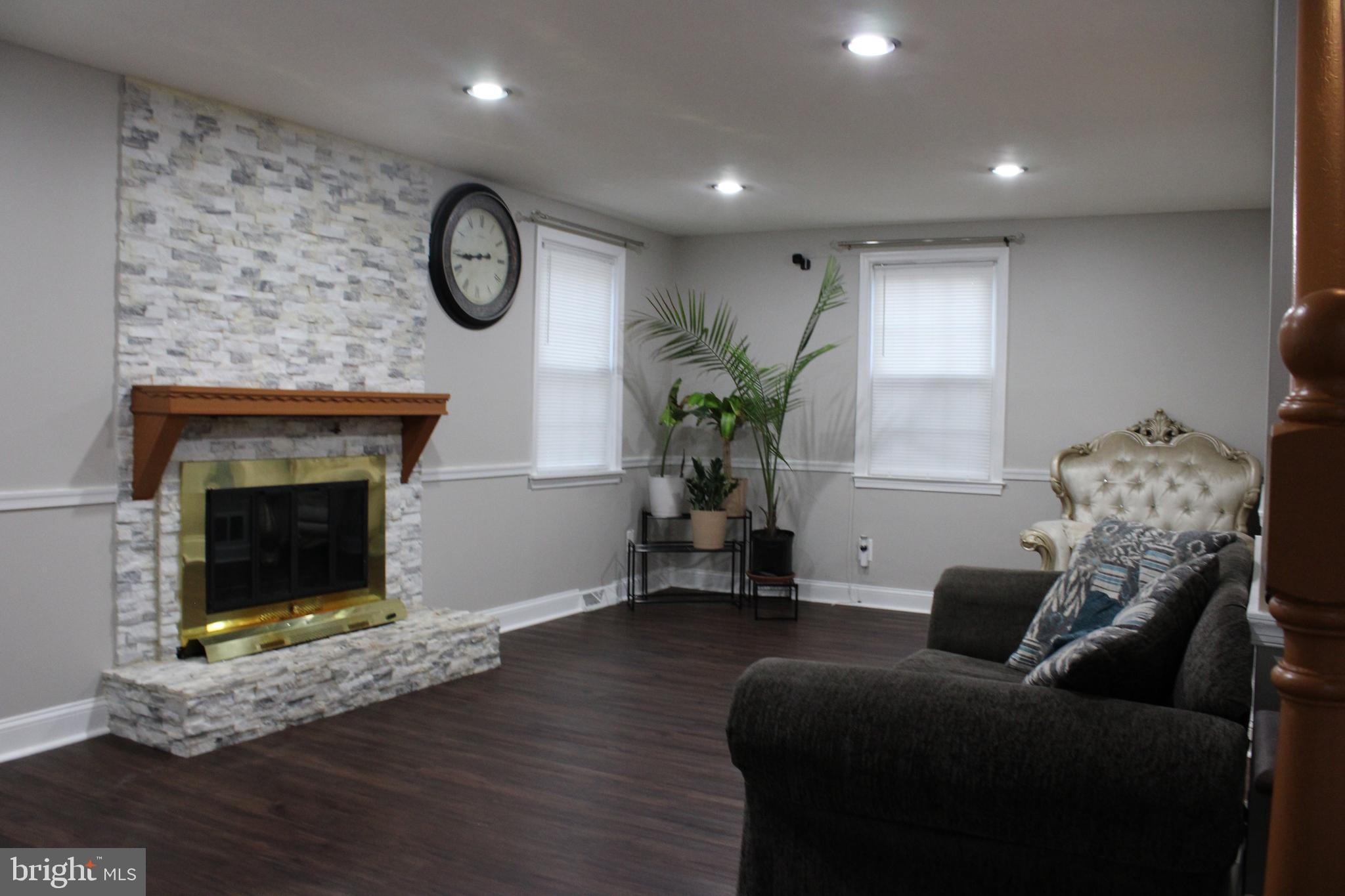 LAURELDALE - Residential