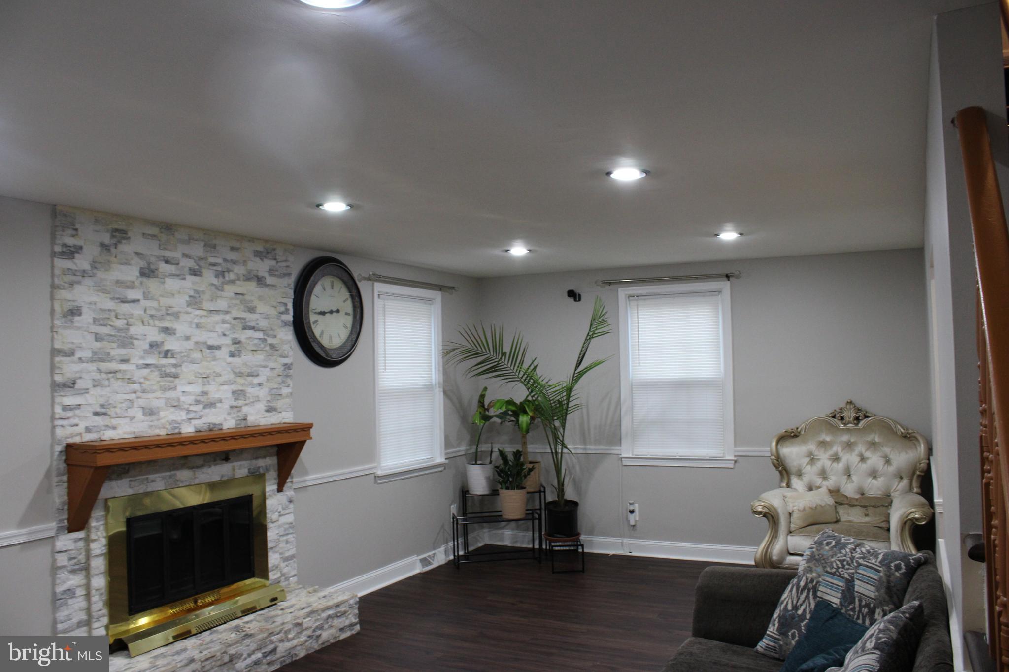 LAURELDALE - Residential