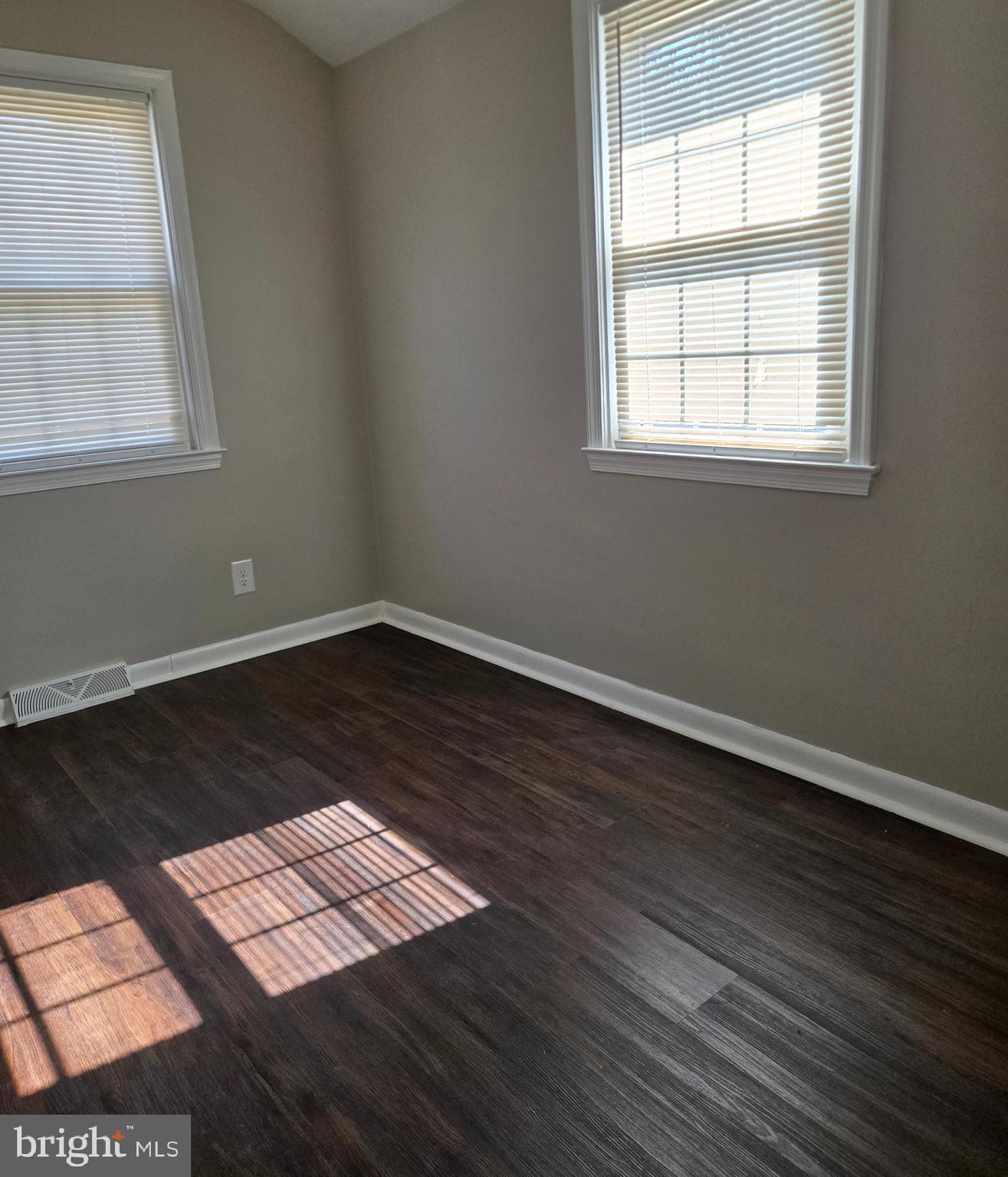 LAURELDALE - Residential