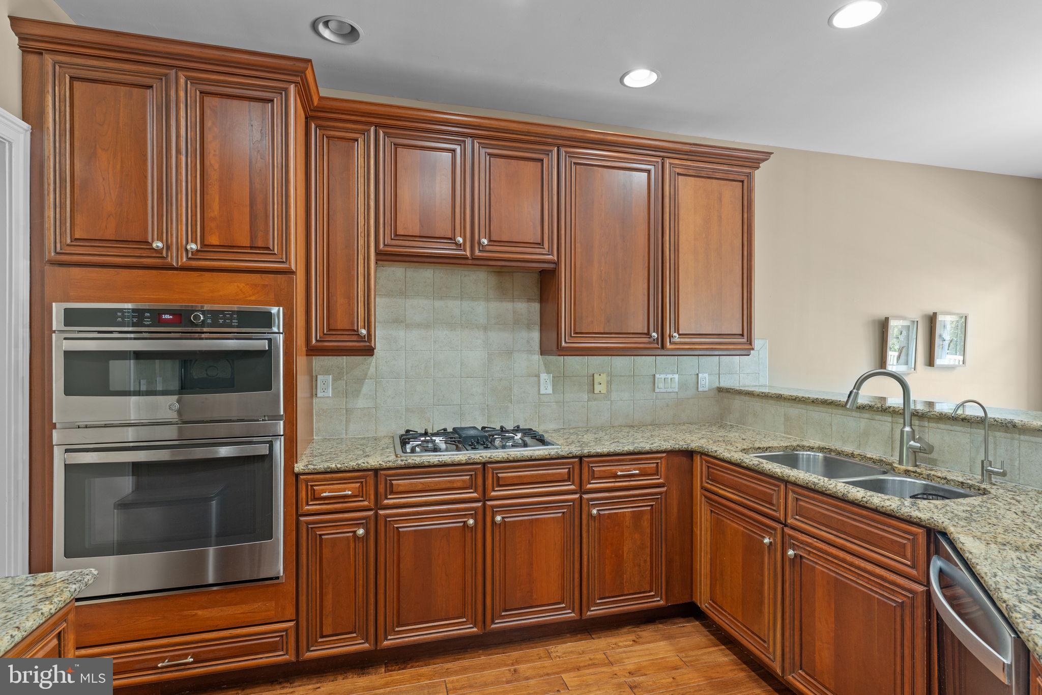 RIVERSIDE AT CHADDS - Residential Lease