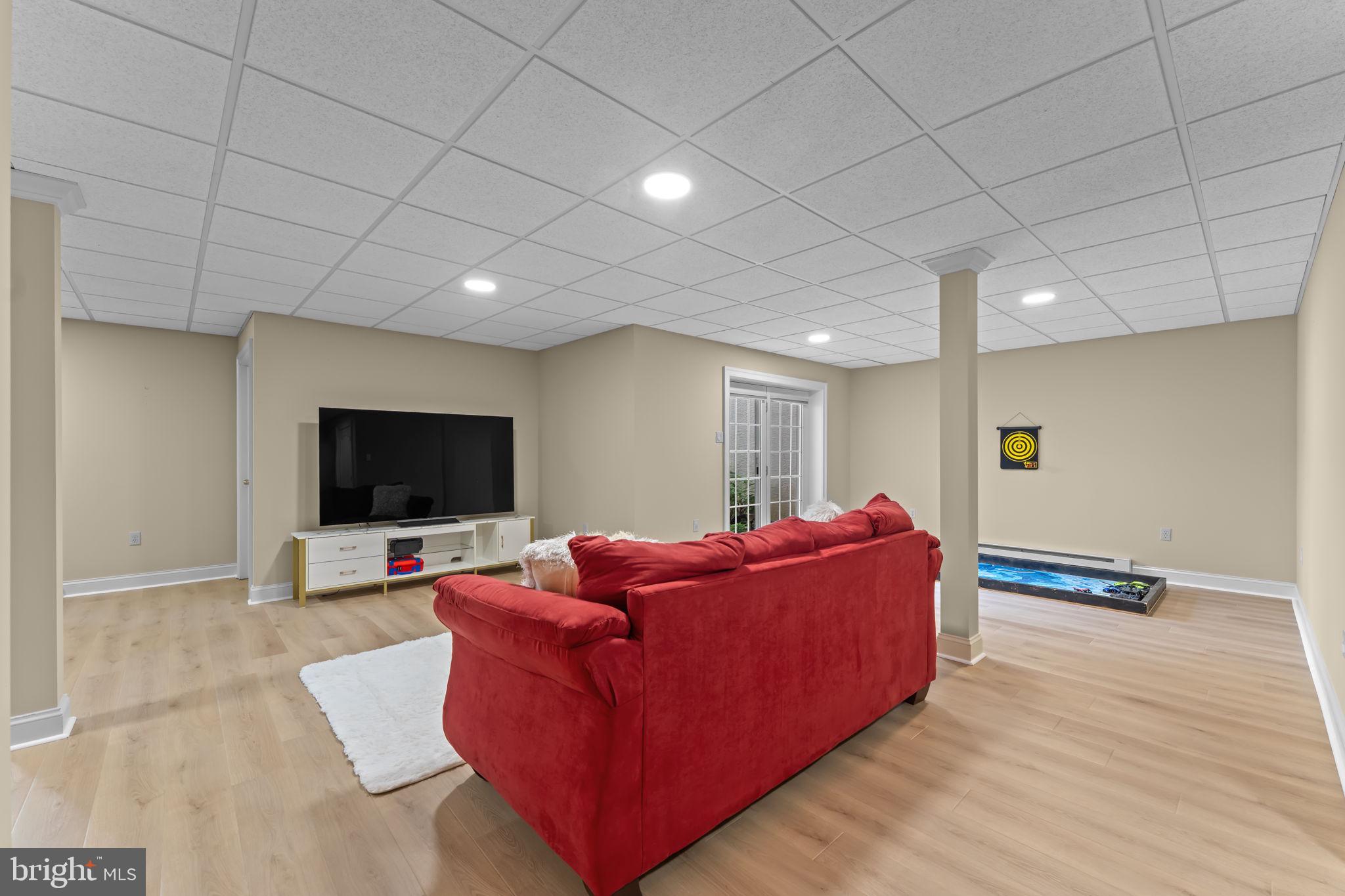 RIVERSIDE AT CHADDS - Residential Lease