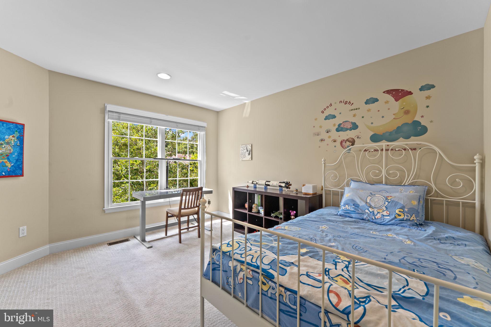 RIVERSIDE AT CHADDS - Residential Lease