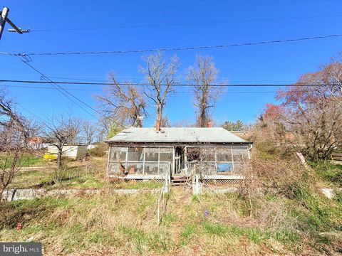 18512 CORBY STREET TRIANGLE VA 22172