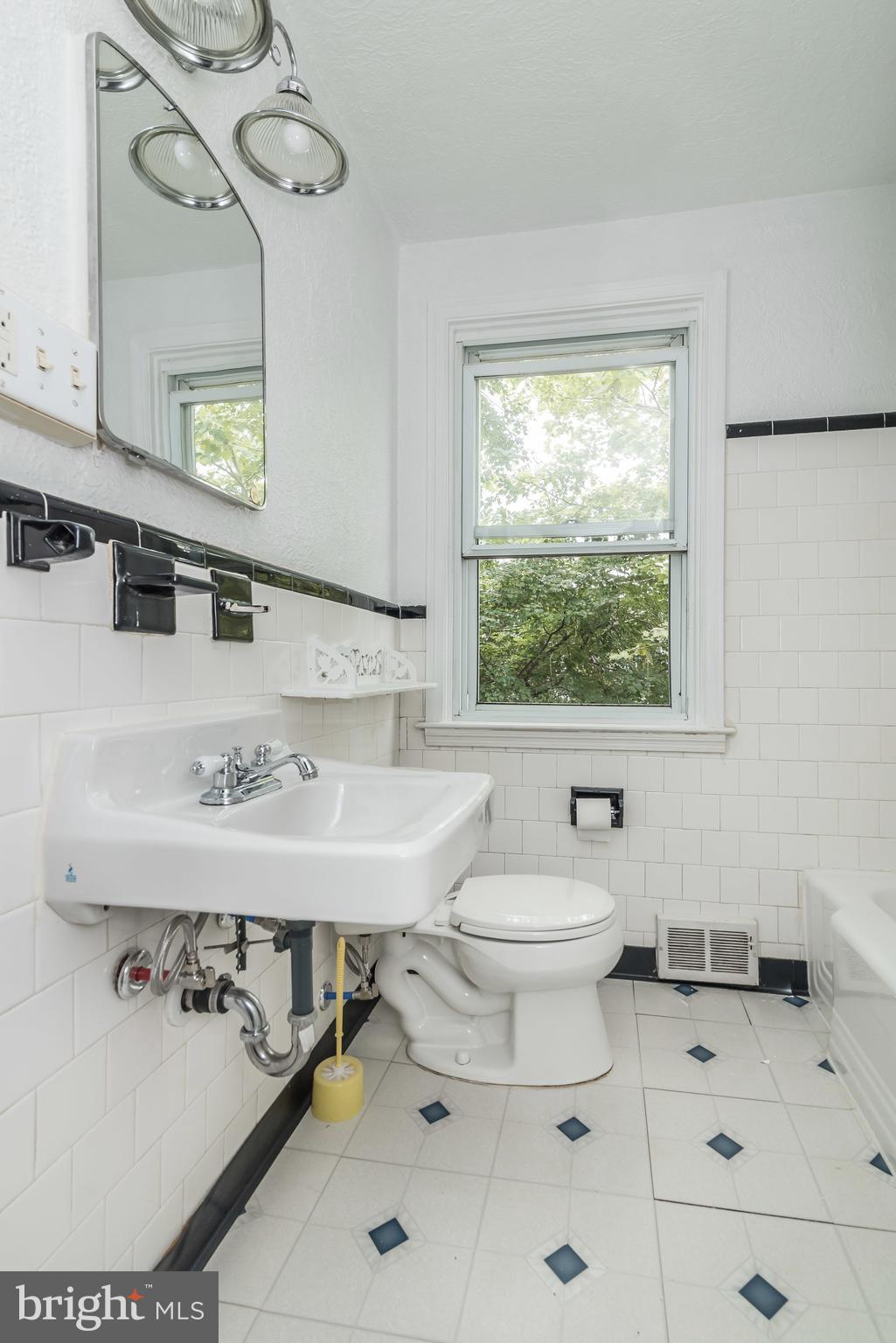 RODGERS FORGE - Residential