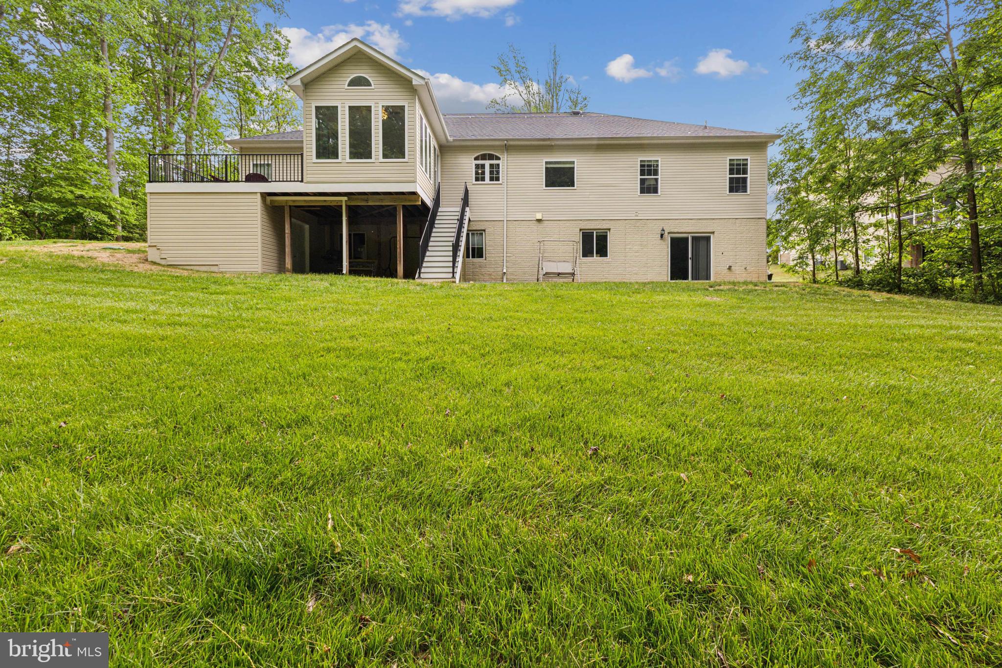 967 FOLKSTONE DRIVE
