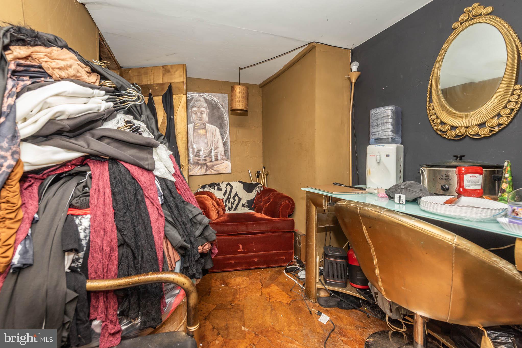 PARKVILLE - Residential