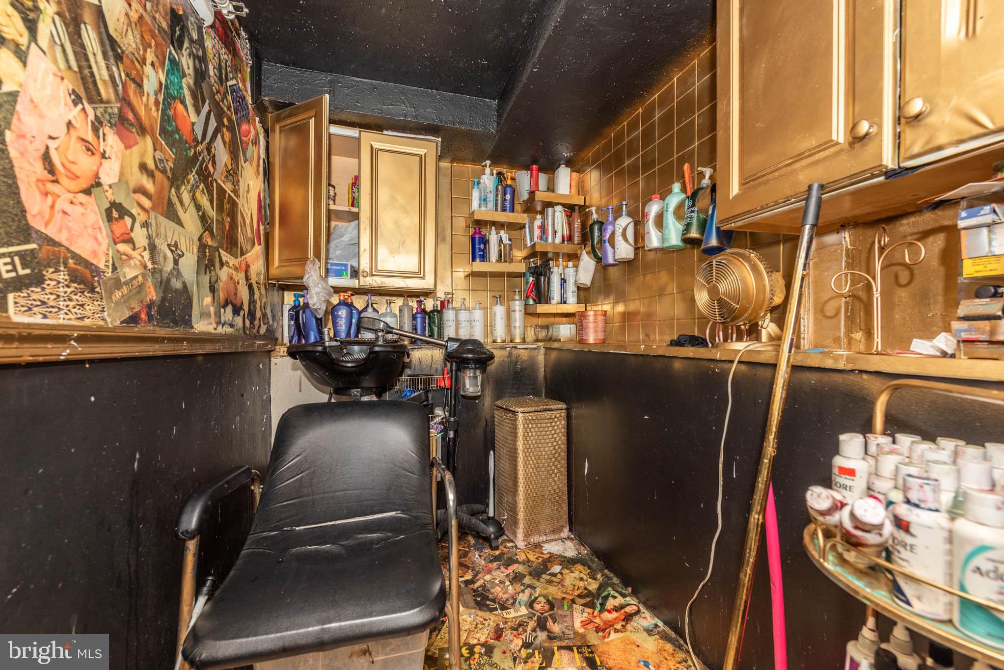 PARKVILLE - Residential